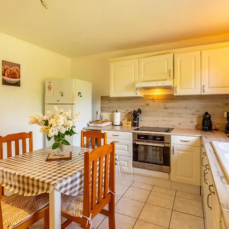 Holiday home Maison Au Calme Avec Grand Jardin, Proche Plages Et Chocolaterie, Ideale Familles Et Randonneurs - Fr-1-376-119 *
